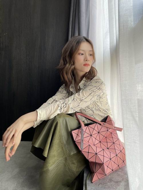 Bao Bao Issey Miyake 手袋6.5折起+满立减25加元