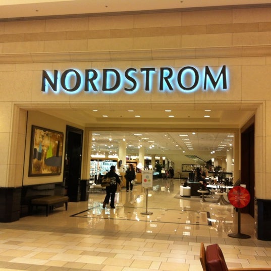 Nordstrom 周年庆大促：全场时尚品牌、美妆护肤品3折起！麦昆小白鞋低至180加元