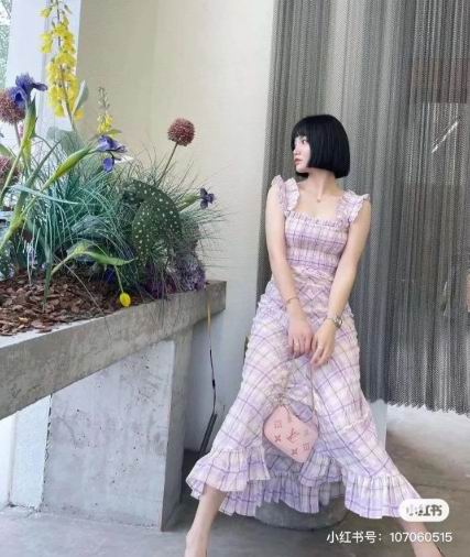  深受时尚博主明星喜爱的品牌！GANNI时尚服饰、厚底切尔西靴 2.7折起！连衣裙 138加元、牛皮切尔西靴 344加元