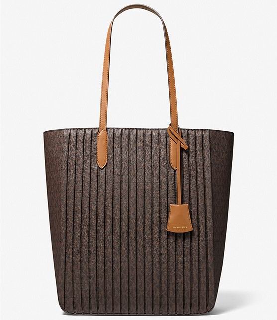  MICHAEL KORS Sinclair褶裥Logo托特包 169加元（原价 478加元）