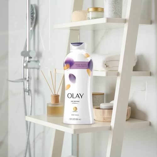  Olay  玉兰油抗衰老沐浴露 含维生素E+B3 复合物 4×650毫升 33.96加元（原价 39.96加元）