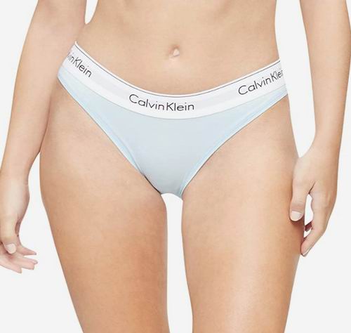  Calvin Klein女式比基尼内裤 10.64加元（原价 25.99加元）