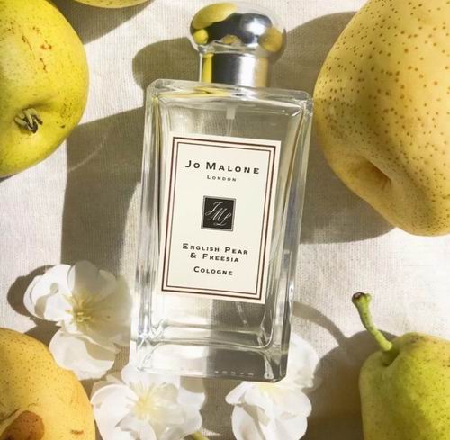  Jo Malone  英国梨与小苍兰香水100毫升7.8折  161加元（官网价 205加元）