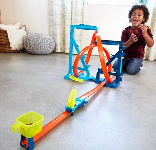  史低价！Hot Wheels Track Builder汽车翻转无限轨道套装 28.16加元（原价 46.99加元）