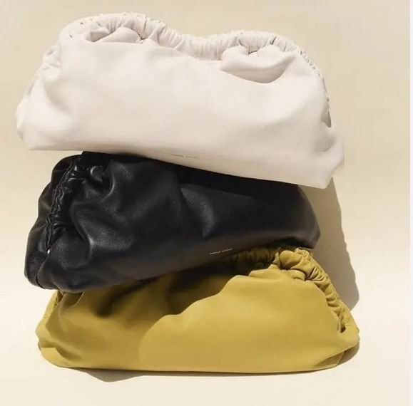  小众女生的最爱！Mansur Gavriel 迷你云朵包 495加元（原价 865加元）！