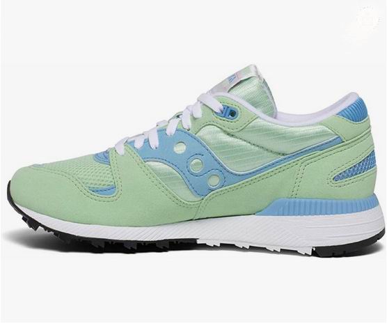  Saucony 女式 Azura 运动鞋 29.53加元（5.5码），原价 88.48加元