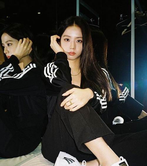  金智秀同款！adidas Originals 女式三条杠夹克 40.11加元（原价 85加元）