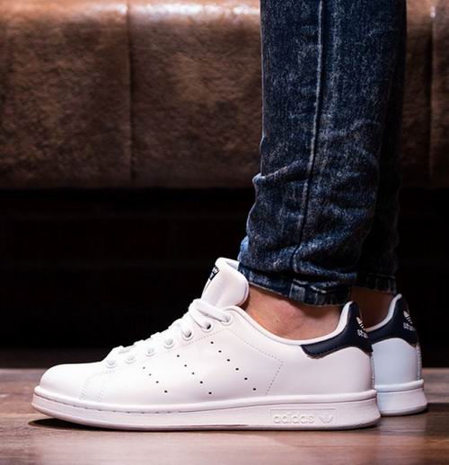  白菜价！adidas Originals 男大童Stan Smith 小白鞋 52.12加元（4码，官网原价 130加元）