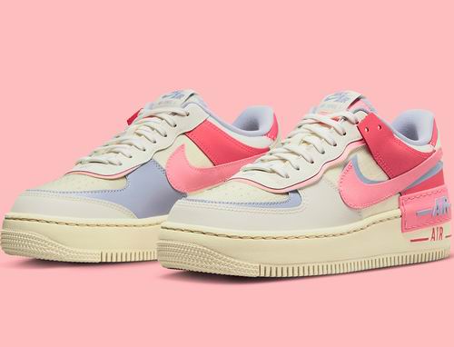  Nike女式 Air Force 1 Shadow粉白拼色运动鞋 144.5加元（原价 170加元，8/9码）+包邮！