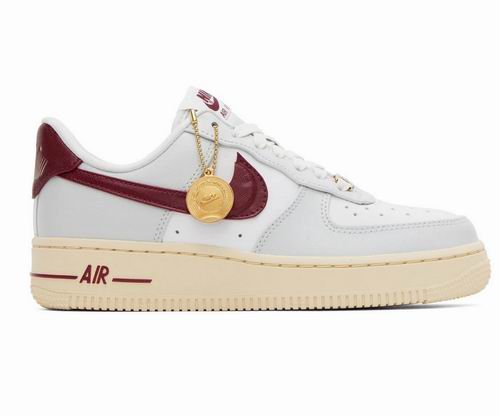  Nike 女式 Air Force 1 '07 SE运动鞋 136加元（原价 160加元）+包邮！码全