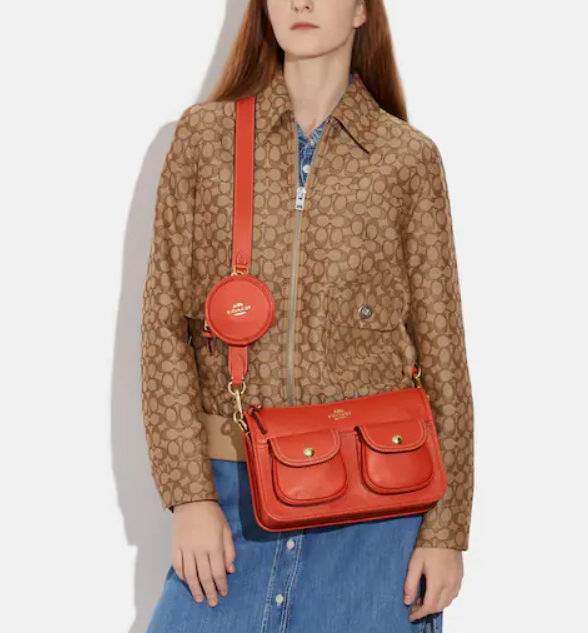  Coach 奥莱 Pennie邮差包3折 135加元（原价 450加元）！2款可选！
