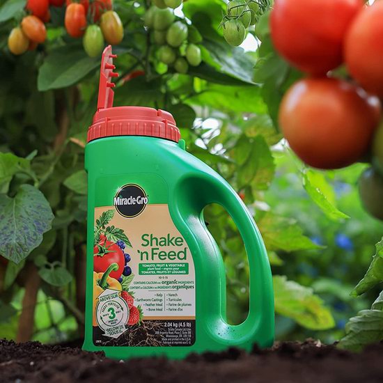  Miracle-Gro Shake N Feed 果蔬植物复合肥料（2.04公斤）7折 15.39加元！