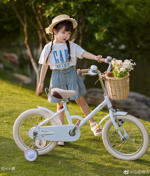  GAP官网全场成人儿童服饰2.5折起+额外5折！