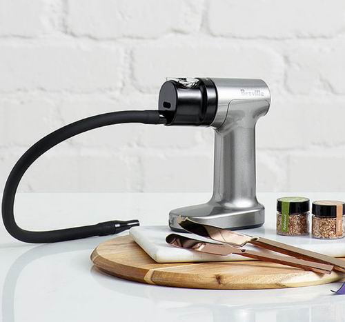  大厨超爱！Breville BSM600SIL 手持食品烟熏枪 99.98加元（原价 129.99加元）