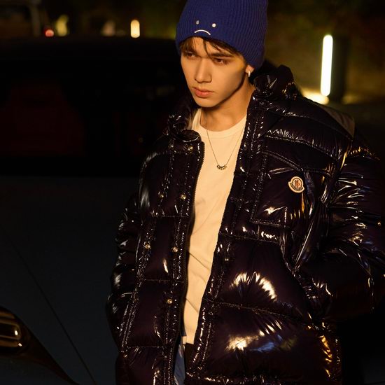  Moncler 盟可睐季末清仓，精选男式羽绒服5.7折起+额外8折！低至4.5折 $639.99！女生可选小码！
