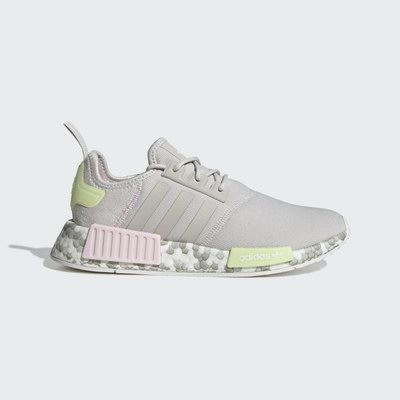 白菜价！adidas黑五大促，全场运动鞋、运动服饰等4折起+额外5折！NMD_R1 运动鞋66加元、OZELIA运动鞋 60加元、MILLENCON运动鞋59加元、ULTRABOOST 运动鞋 91加元