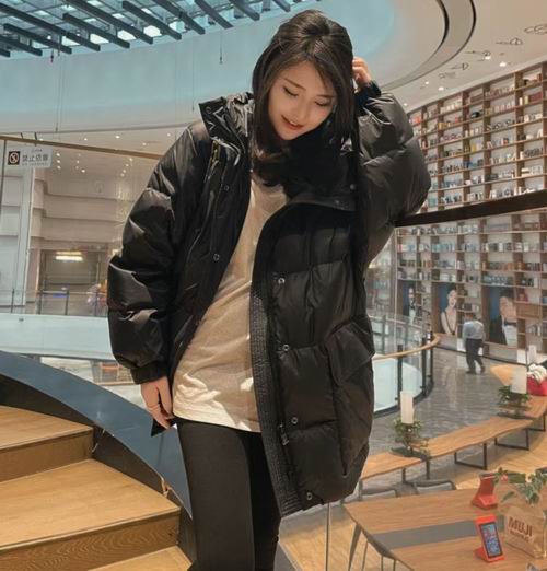  穿一辈子也不过时！Coach 奥莱 女式中长款鹅绒服 255加元（原价 850加元，加小号）