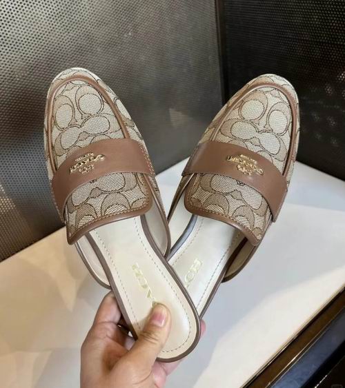  Coach Samie老花/纯色穆勒鞋 111.2加元（原价 200加元）！3款可选