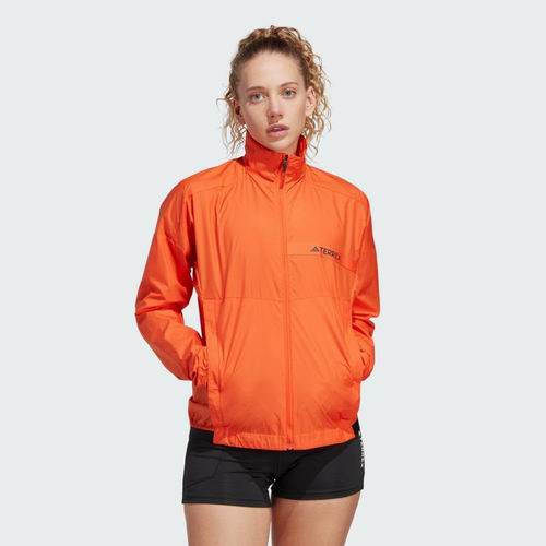  白菜价！adidas 女式 TERREX MULTI防风夹克 27.03加元（原价 140加元）