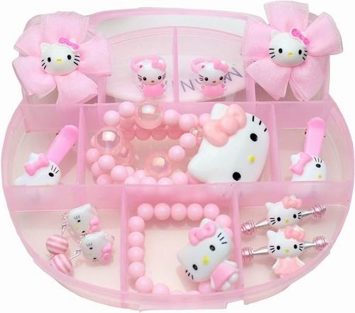  UUONLY 粉色 Hello Kitty 首饰12件套 12.35加元（原价 15.27加元）