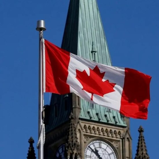 中签率高达33%！加拿大2024年父母移民抽签在即，移民部将发放35700个邀请！