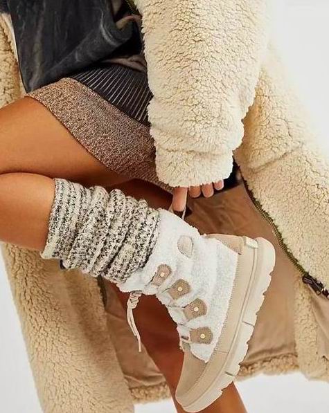  SOREL 女式 Explorer 雪地靴 52.69加元（官网原价 200加元，10码）