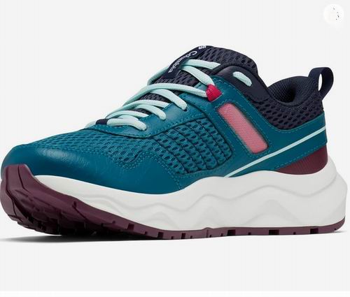  Columbia 女式 Plateau 登山鞋 59.99加元（官网原价 110加元）