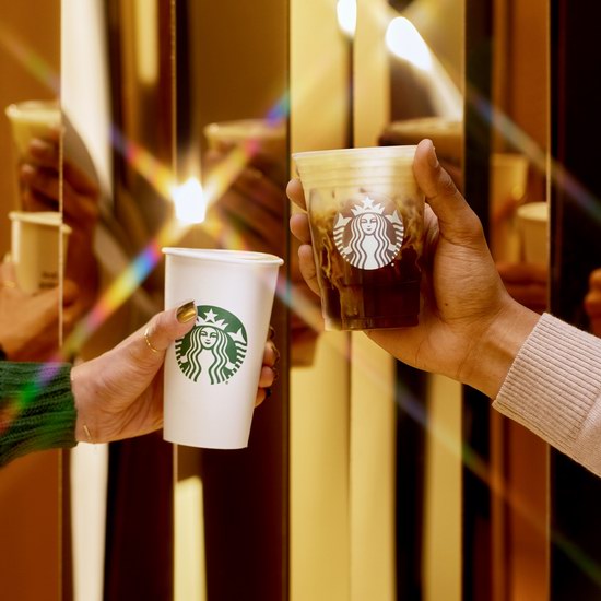  Starbucks 星巴克咖啡 买一送一！购礼品卡买$25送$5！仅限6月17日！