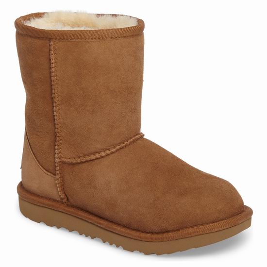  白菜价！历史新低！UGG 经典款 Classic Short II 皮毛一体 儿童雪地靴3.5折 59.96加元包邮！
