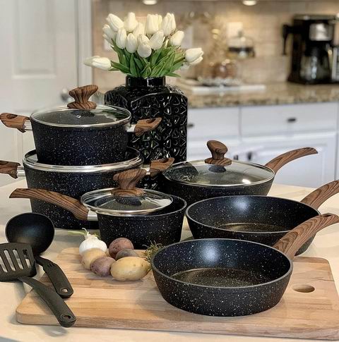  史低价！Kitchen Academy 电磁炉花岗岩不粘锅厨房炊具12件套 169.99加元（原价 209.99加元）
