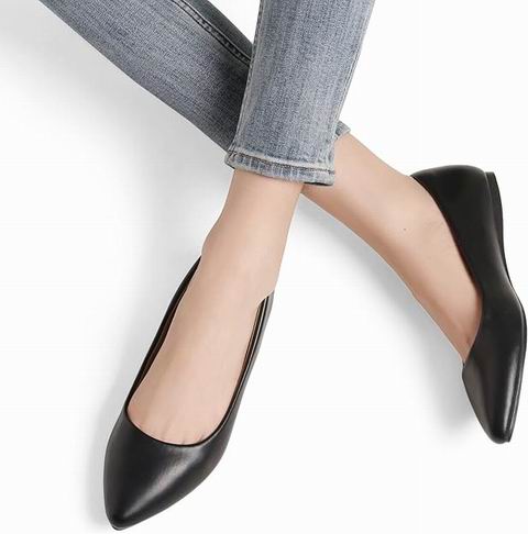  DREAM PAIRS Sole-Classic尖头芭蕾舞鞋 39.99加元（原价 49.99加元）