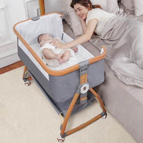 Komcot 婴儿床边摇篮 189.99加元（原价 209.99加元）！2色可选