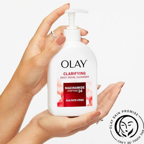  Olay 烟酰胺 + 肽 24 净化洁面乳9.96加元（原价 13.49加元）+ 满立减25加元