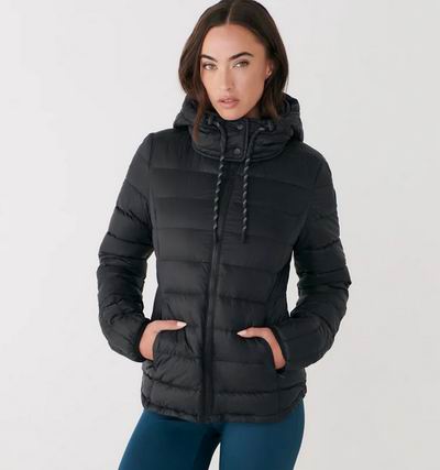 Lolë黑五大促,精选羽绒服、防寒服、瑜伽服饰等3折起+额外8折!入高领打底衫.6、羽绒背心.4、夹克、羽绒服.6!