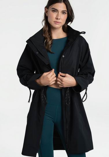 Lolë黑五大促,精选羽绒服、防寒服、瑜伽服饰等3折起+额外8折!入高领打底衫.6、羽绒背心.4、夹克、羽绒服.6!