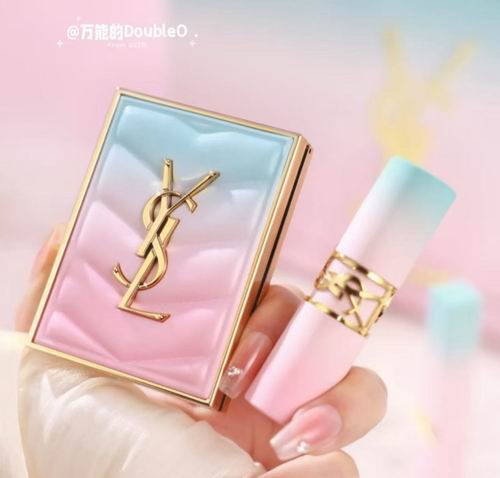  一抹浪漫色彩！YSL 2025情人节限定粉管50加元 、眼影 80加元、粉皮革腮红61加元