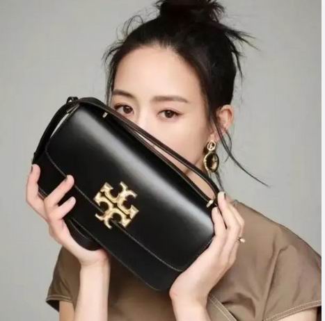  Tory Burch 全场7.5折+无关税无消费税！入张钧甯同款小金砖$598.5、琴谱包$336、水桶包$418