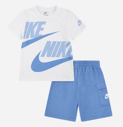 Foot Locker儿童品牌服饰5折起!入NB抓绒卫衣套装、Nike T恤套装.5、Nike羽绒服!