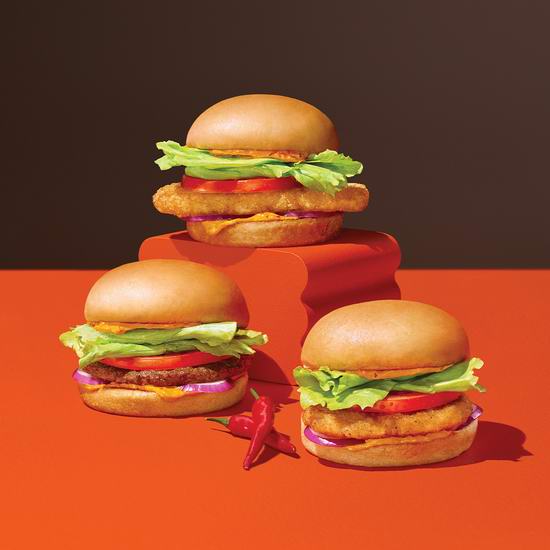  A&W 家庭日本周福利！经典汉堡买一送一，超值好礼每日送不停！