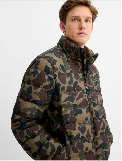 Simons折扣区5折起!Nike T恤.95、北面抓绒套头衫.95、PRL羊绒毛衣9.95、On运动鞋9.95