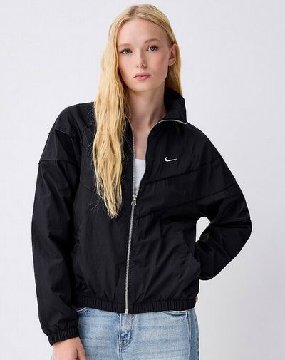 Simons折扣区5折起!Nike T恤.95、北面抓绒套头衫.95、PRL羊绒毛衣9.95、On运动鞋9.95