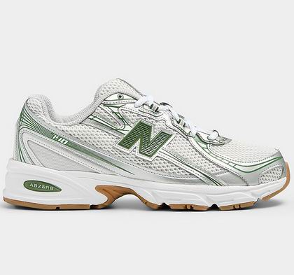 Simons折扣区5折起!Nike T恤.95、北面抓绒套头衫.95、PRL羊绒毛衣9.95、On运动鞋9.95