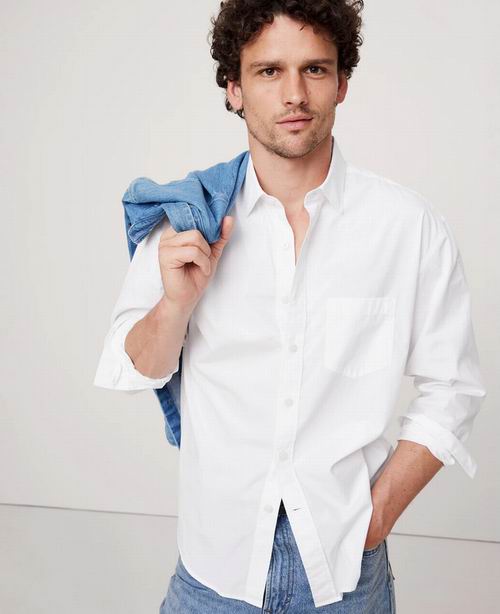 Banana Republic 精选男式服饰1.5折起+额外8折：T恤 18.37加元、衬衫 31.97加元、修身裤 27.97加元、牛仔裤 39.97加元