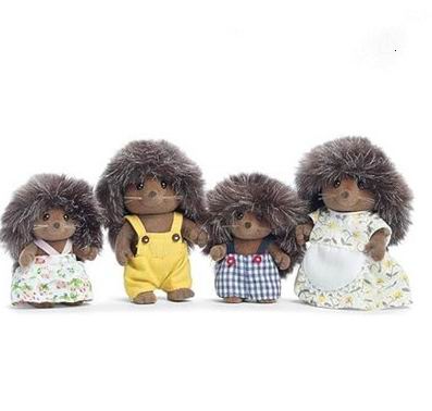  Calico Critters   刺猬一家人毛绒玩具 20.98加元（原价 34.1加元）