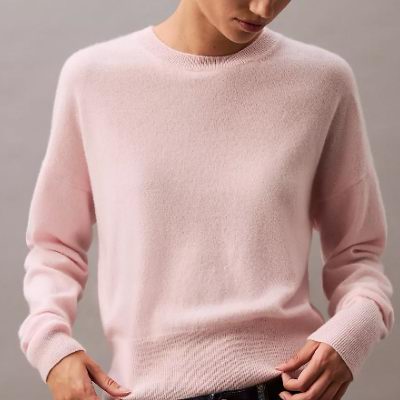 Bug超级白菜升级!Calvin Klein全场2折起+额外7折+再减!抢封面款上衣文胸.99、经典泡芙防寒服.58!