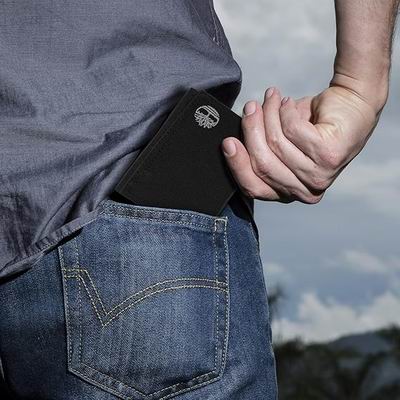 白菜价!精选多款 Timberland 添柏岚 时尚钱包 10.99加元、腰带14.86加元