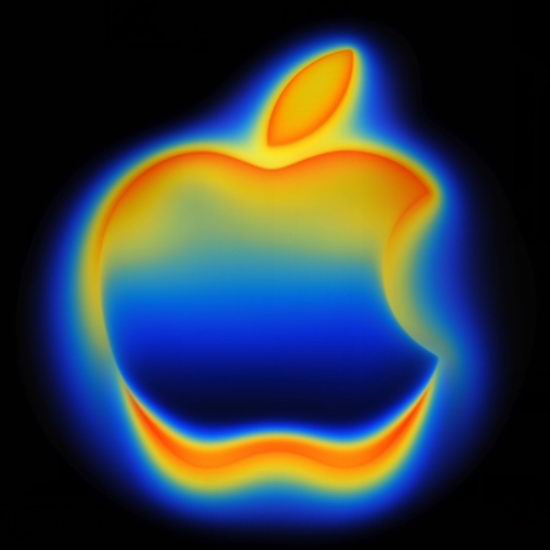 Apple苹果发布会全纪录！iPhone 17性能爆表、iPhone Air薄出天际，AirPods Pro 3实时翻译！