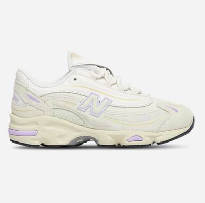 Foot Locker儿童品牌服饰5折起!入NB抓绒卫衣套装、Nike T恤套装.5、Nike羽绒服!