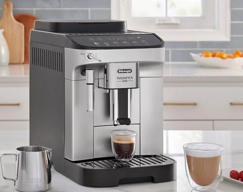  史低！De'Longhi Magnifica Evo 全自动浓缩咖啡机 带手动奶泡器 599.98加元（原价 819.95加元）