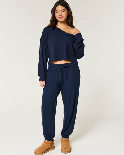 Hollister精选男女服饰3折起清仓+第二件额外5折!入T恤、牛仔裤.75!